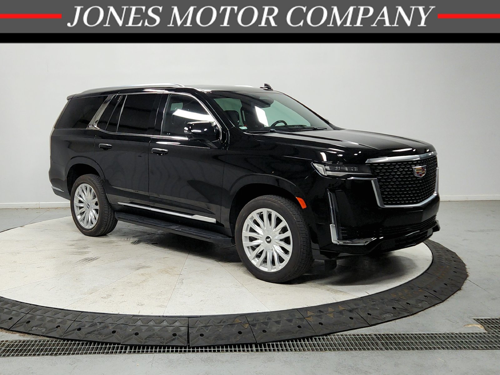 Used 2023 Cadillac Escalade Luxury RWD image 1
