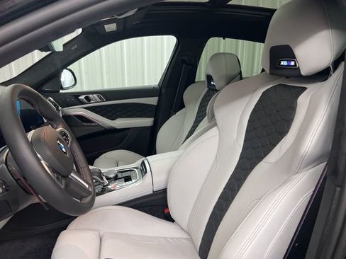 Used 2026 BMW X6 M Competition w/ Executive Package image 11