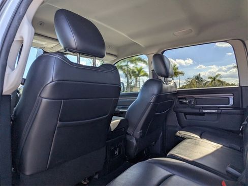 Used 2018 RAM 1500 Laramie w/ Convenience Group image 18