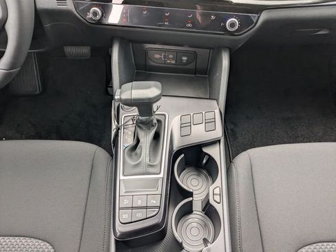 New 2026 Kia Sportage LX FWD image 20