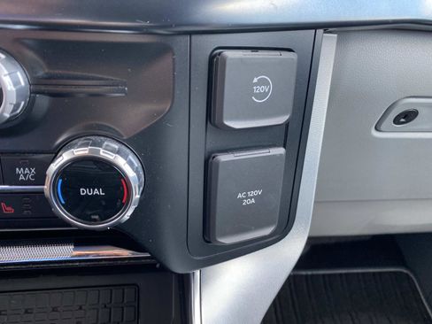 Used 2023 Ford F150 Limited image 25