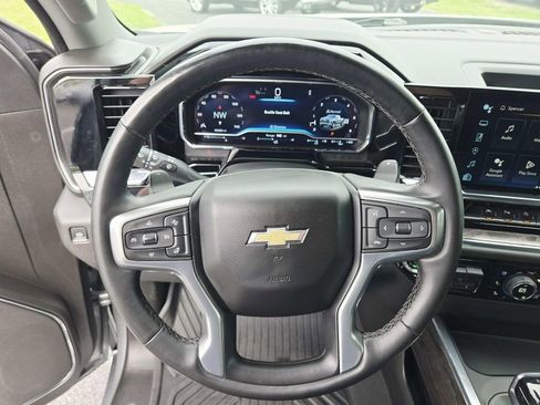 Used 2023 Chevrolet Silverado 1500 LTZ AWD/4WD image 21