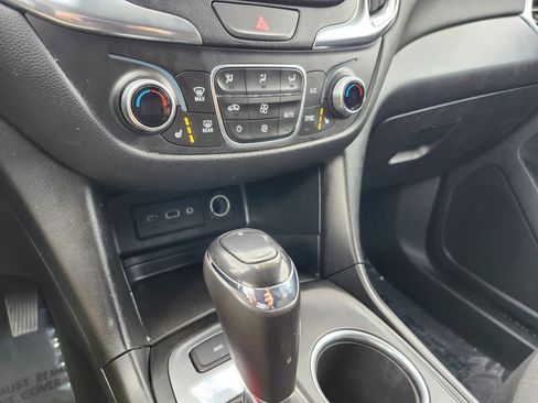 Used 2019 Chevrolet Equinox LT image 20
