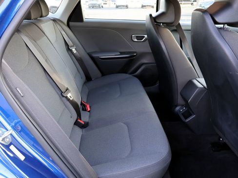Used 2025 Kia K4 FWD image 19