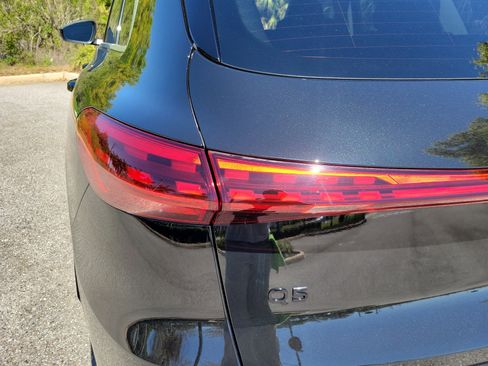 Used 2025 Audi Q5 Premium image 10