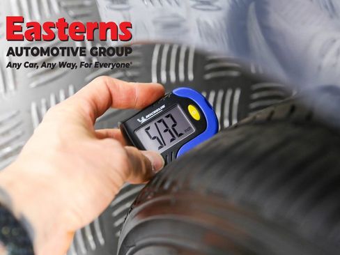 Used 2021 Toyota Corolla SE w/ SE Premium Package image 29