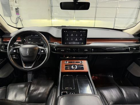 Used 2022 Lincoln Aviator Reserve w/ Equipment Group 201A image 12