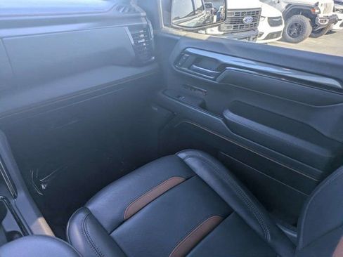 Used 2024 GMC Sierra 1500 AT4 w/ Technology Package AWD/4WD image 16