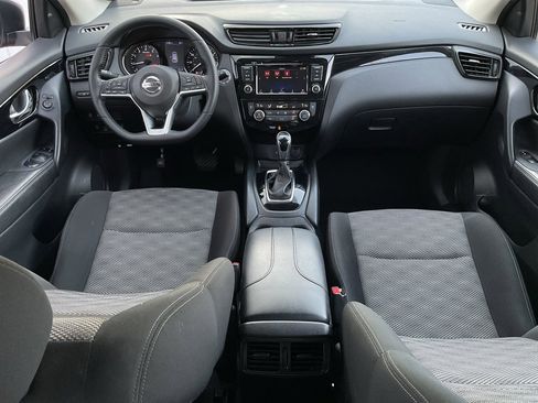 Used 2022 Nissan Rogue Sport SV image 19