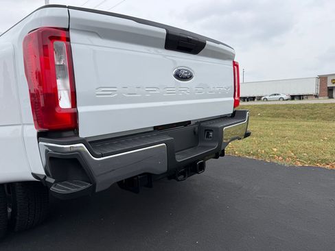 New 2026 Ford F350 XLT image 9