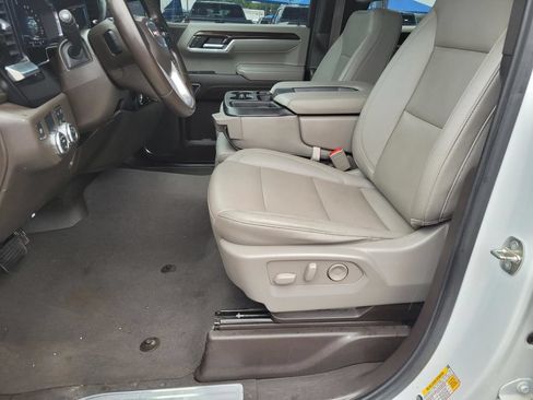 Used 2024 GMC Sierra 1500 SLT RWD image 18
