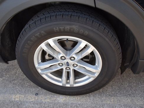 Certified 2023 Ford Explorer XLT w/ Equipment Group 202A image 12