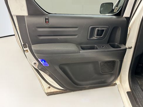Used 2014 Honda Ridgeline Sport image 26