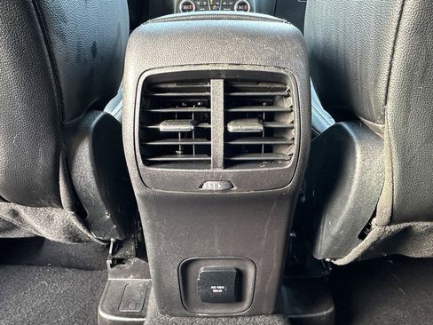 Used 2020 Ford Escape Titanium image 11