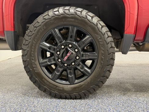 Used 2024 GMC Sierra 2500 AT4 w/ AT4 Premium Plus Package AWD/4WD image 23