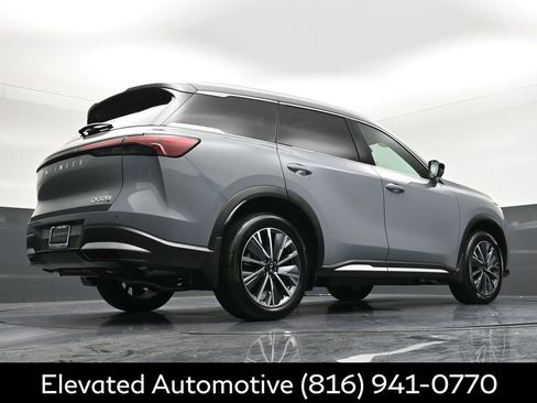 Certified 2026 INFINITI QX60 Luxe w/ Family Package AWD/4WD image 34