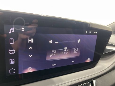 New 2026 Buick Envista Avenir image 15