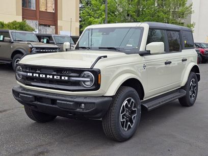 New 2026 Ford Bronco Outer Banks