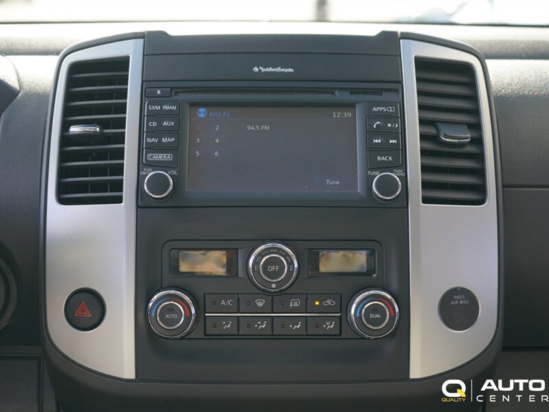 Used 2017 Nissan Frontier PRO-4X AWD/4WD image 18