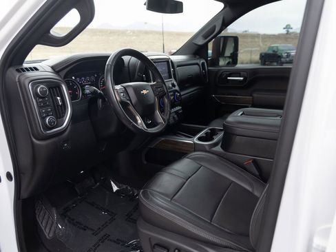 Used 2022 Chevrolet Silverado 3500 High Country w/ Z71 Off-Road Package image 15