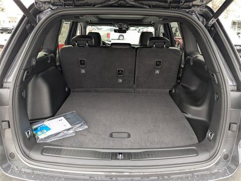 New 2025 Jeep Grand Cherokee Limited w/ Luxury Tech Group II image 35