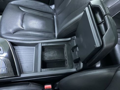 Used 2019 Audi Q7 3.0T Prestige w/ Prestige Package image 26