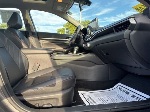 Used 2024 Nissan Altima 2.5 SR w/ SR Premium Package image 50