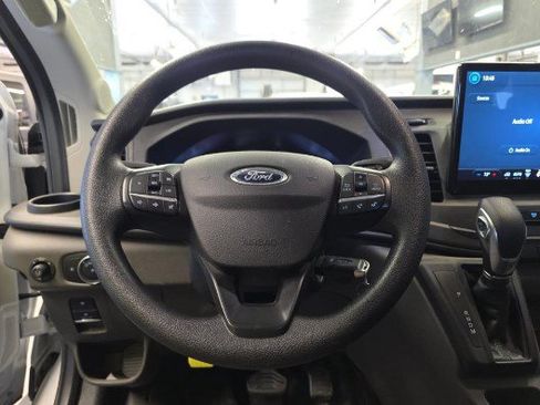Used 2022 Ford Transit 350 XLT RWD image 7