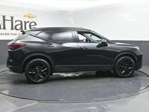 Used 2025 Chevrolet Blazer LT w/ Sound & Technology Package FWD image 39
