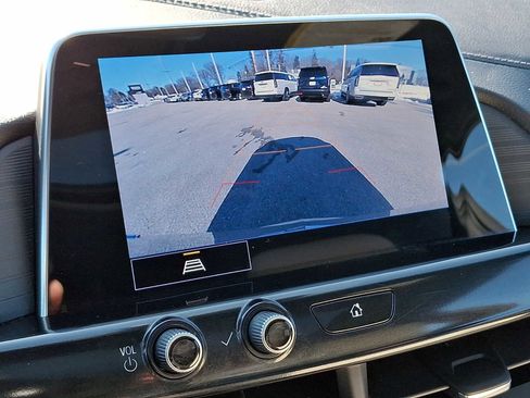 Certified 2023 Cadillac CT4 Luxury w/ Sun And Sound Package image 31