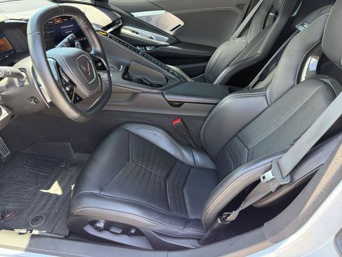 Used 2021 Chevrolet Corvette Stingray Premium Cpe w/ Z51 Performance Package RWD image 10