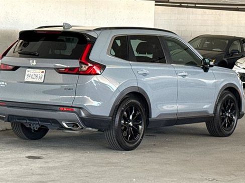 Used 2025 Honda CR-V Sport-L image 3