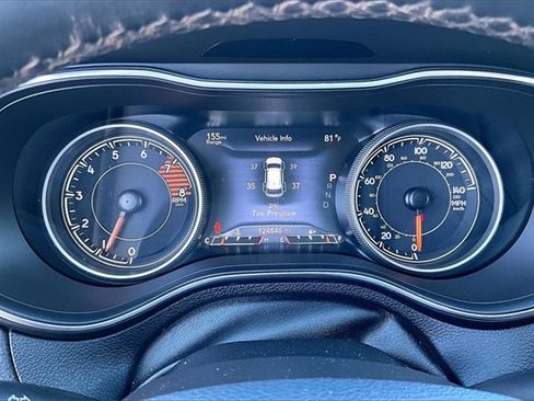 Used 2019 Jeep Cherokee Trailhawk image 22