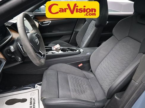 Used 2022 Audi e-tron GT Premium Plus image 26