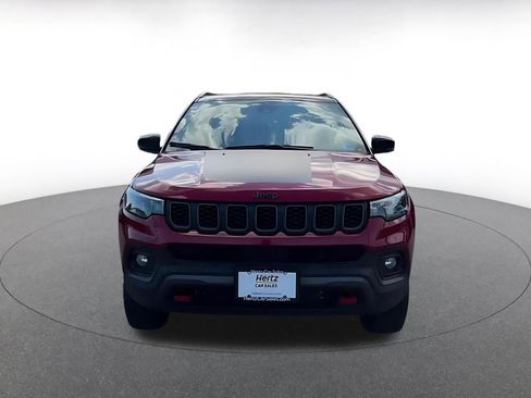 Used 2025 Jeep Compass Trailhawk AWD/4WD image 11