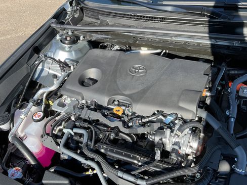 Used 2026 Toyota Camry XLE w/ Premium Plus Package image 30