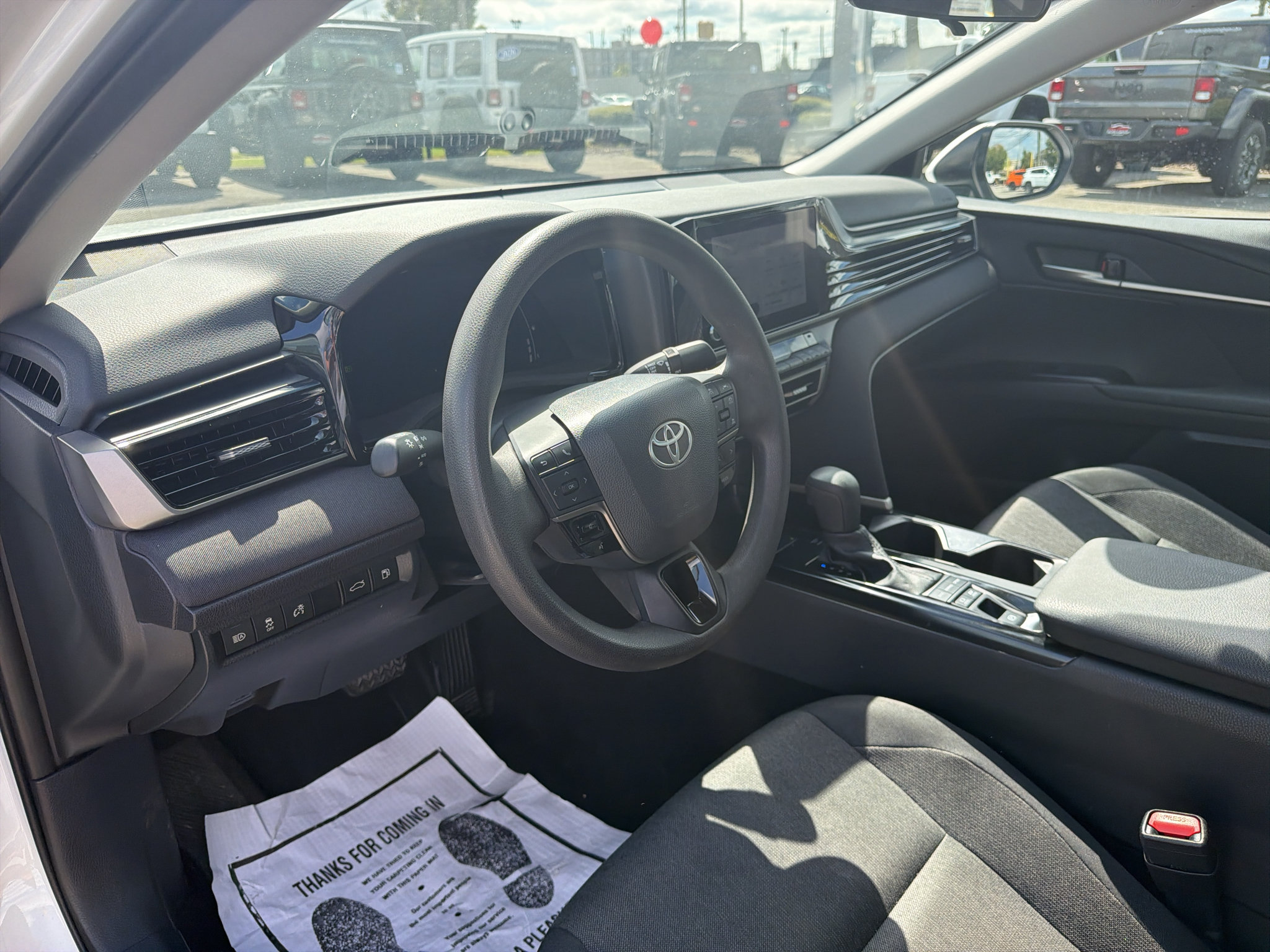 Used 2025 Toyota Camry LE FWD image 23