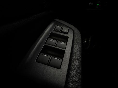 Used 2022 Honda Pilot Touring image 5