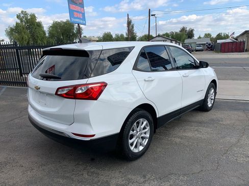Used 2018 Chevrolet Equinox LS FWD image 5