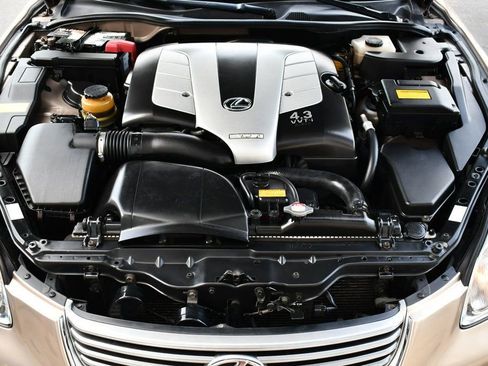 Used 2005 Lexus SC 430 Convertible image 67