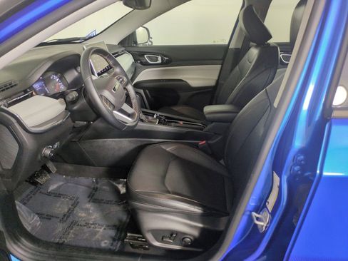 Used 2022 Jeep Compass Limited image 12