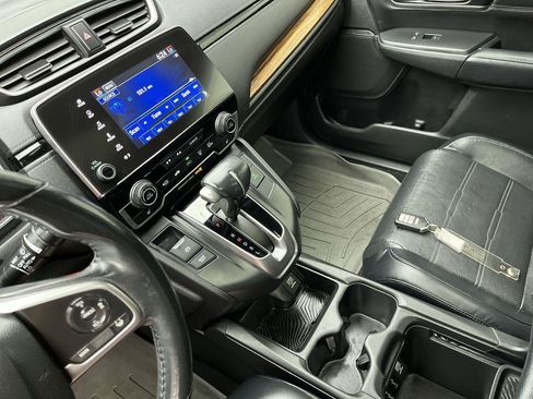 Used 2019 Honda CR-V Touring image 17