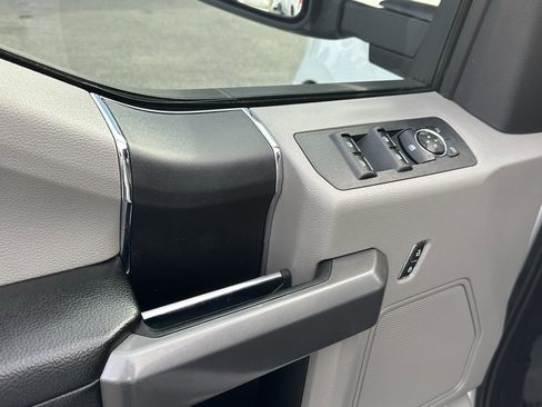 Used 2020 Ford F150 XLT image 16