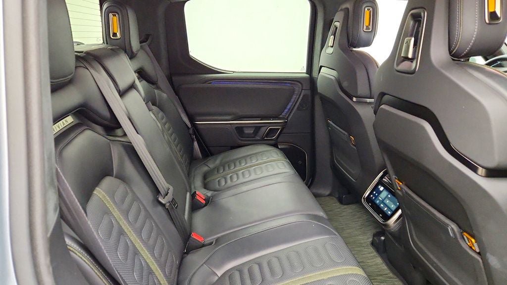 Used 2024 Rivian R1T Adventure Dual AWD/4WD image 23