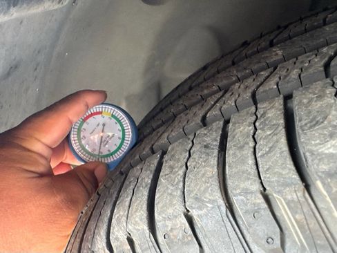 Used 2015 Ford Explorer XLT w/ Equipment Group 202B image 37