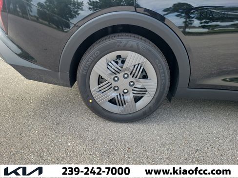 New 2026 Kia K4 FWD image 9