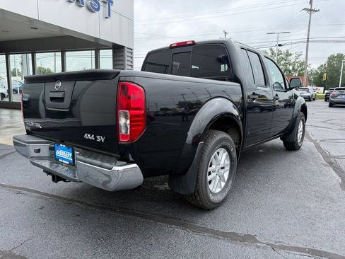 Used 2019 Nissan Frontier SV AWD/4WD image 5