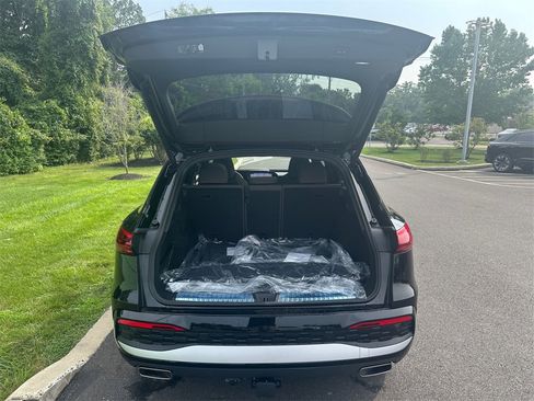 New 2025 Audi Q5 Premium Plus image 28