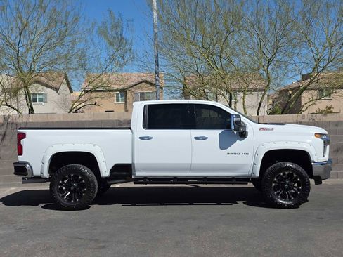 Used 2021 Chevrolet Silverado 3500 LTZ w/ LTZ Premium Package image 10