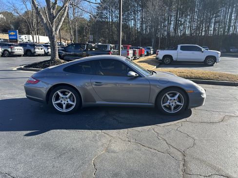 Used 2005 Porsche 911 Carrera image 4